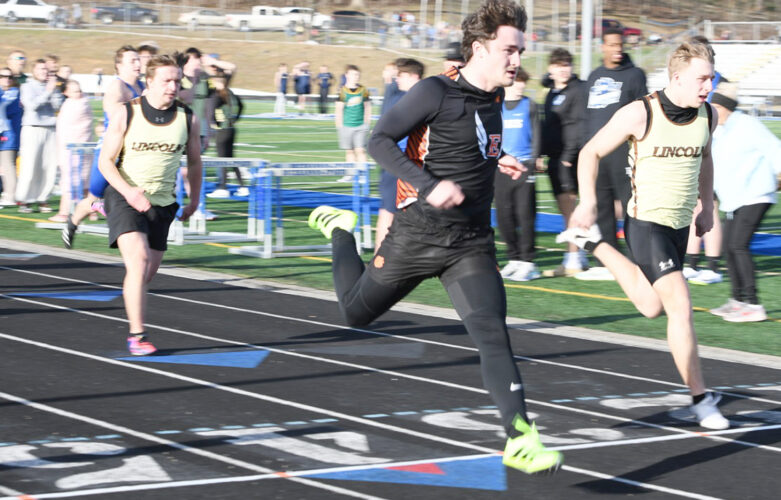 Elkins High boys place first at B-U meet